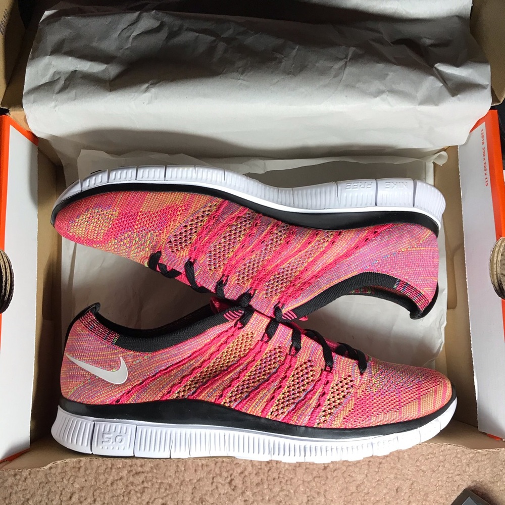 Mens 9.5 Nike Free Flyknit Multicolor Pink Flash